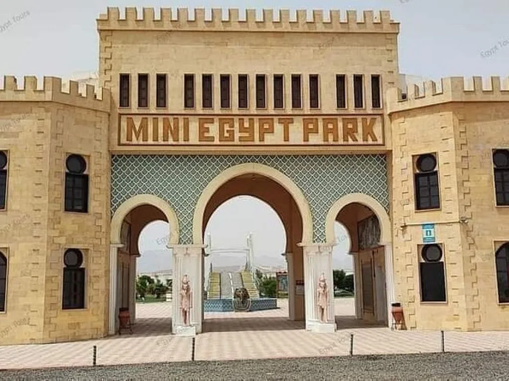 Mini Park Egypt Tour mini-egypt-park (3).jpg